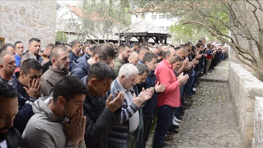 U Stocu klanjana dženaza djevojci stradaloj u zemljotresu